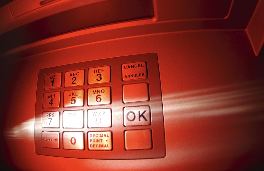 6 Tips to Protect Yourself from ATM Fraud